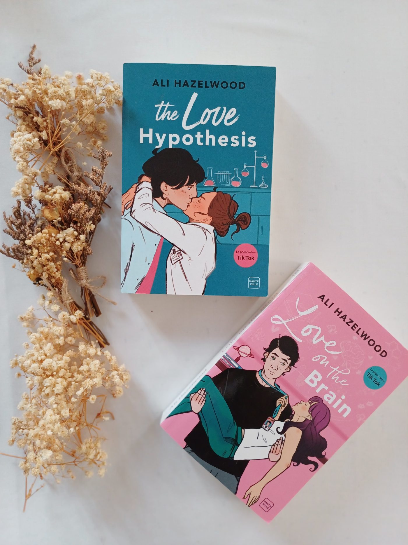 Romans Ali Hazelwood