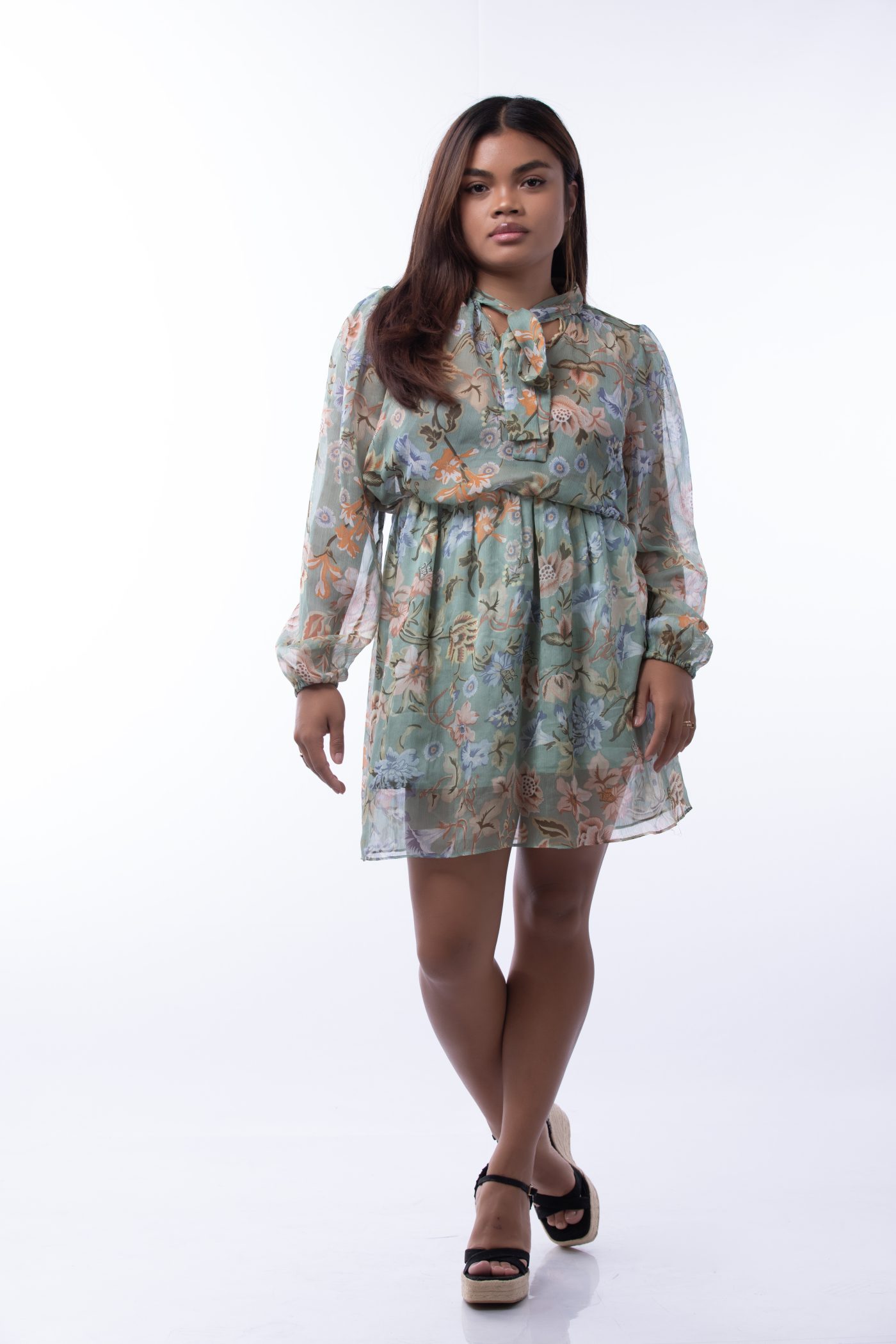 Ensemble blouse et jupe fleurie