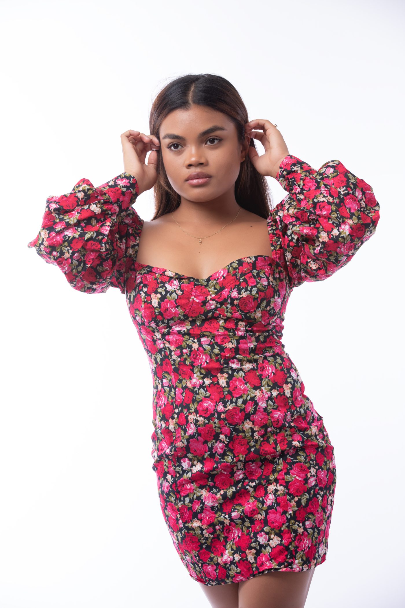 Robe fleurie BOHOO à manches longues bouffantes